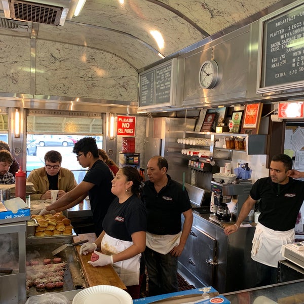 Photo taken at White Manna Hamburgers by Eric B. on 11/23/2019