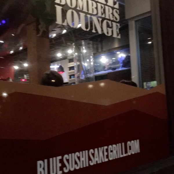 Foto tomada en Blue Sushi Sake Grill  por Kimberly S. el 2/26/2018