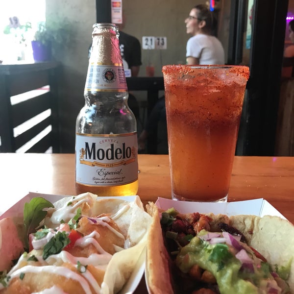 8/5/2017 tarihinde Taylor A.ziyaretçi tarafından City Tacos'de çekilen fotoğraf