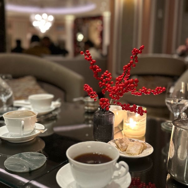 Foto tomada en The Biltmore Mayfair, LXR Hotels &amp; Resorts  por 🤍 el 12/24/2023