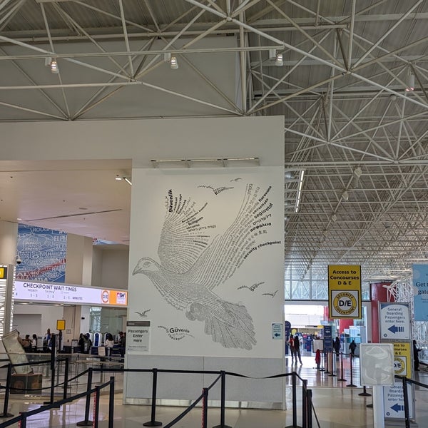 Foto tirada no(a) Baltimore/Washington International Thurgood Marshall Airport (BWI) por Ň . em 4/15/2024
