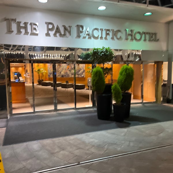 Photo taken at Pan Pacific Vancouver by Gordon G. on 4/5/2022