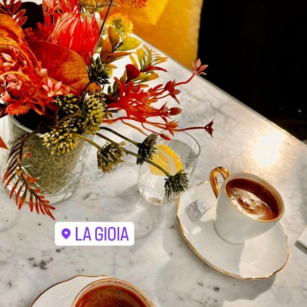 Снимок сделан в La Gioia Cafe Brasserie пользователем MD 12/12/2023