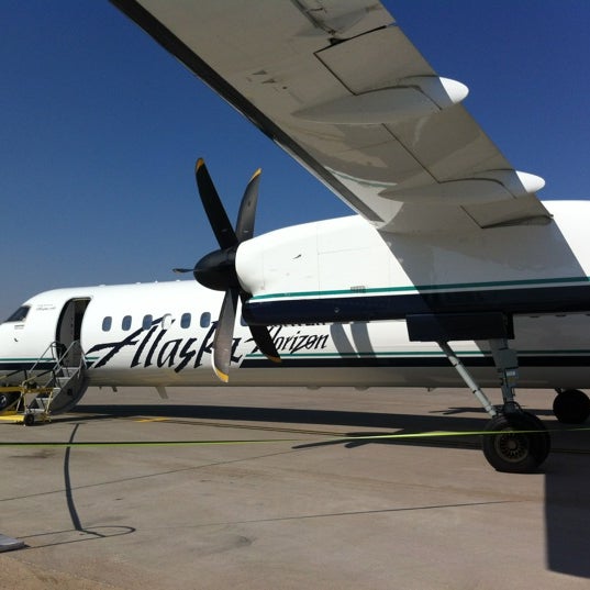 9/28/2012 tarihinde Colin J.ziyaretçi tarafından Great Falls International Airport (GTF)'de çekilen fotoğraf