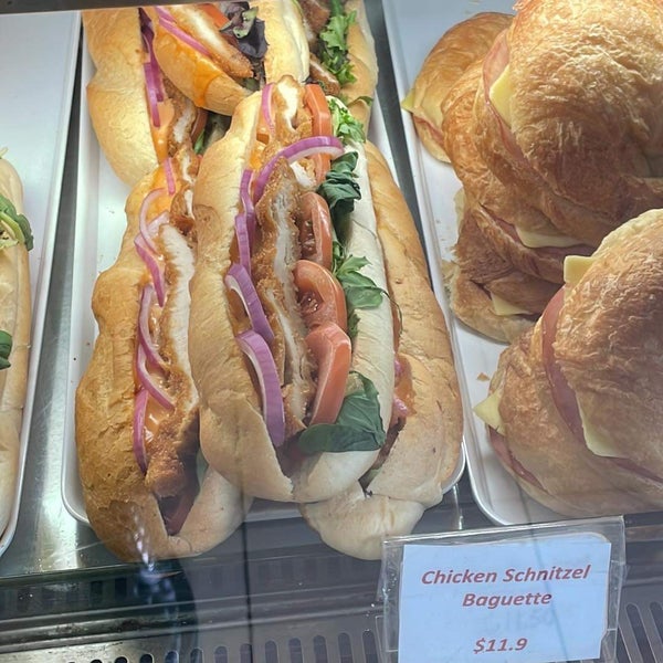 Breve Cafe & Bar - Diner in Perth