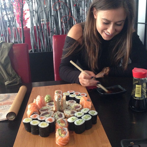 Foto scattata a Sushi bar &quot;Sushi King&quot; da Kateřina M. il 9/21/2016