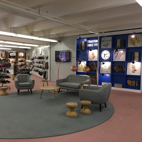 designer shoe warehouse birkenstock