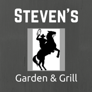 Foto tomada en Steven&#39;s Garden &amp; Grill  por Steven&#39;s Garden &amp; Grill el 9/21/2015