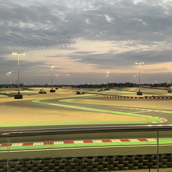 รูปภาพถ่ายที่ Bahrain International Karting Circuit โดย A K. เมื่อ 3/6/2024