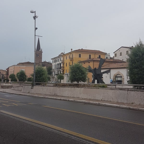 Piazza Isolo Plaza in Centro Storico