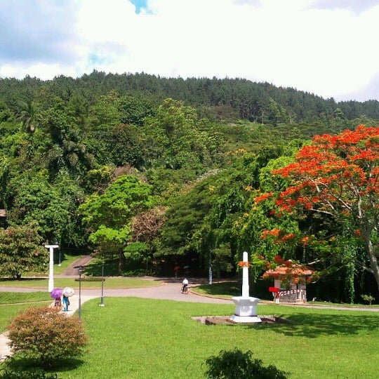 University of Peradeniya University in Peradeniya