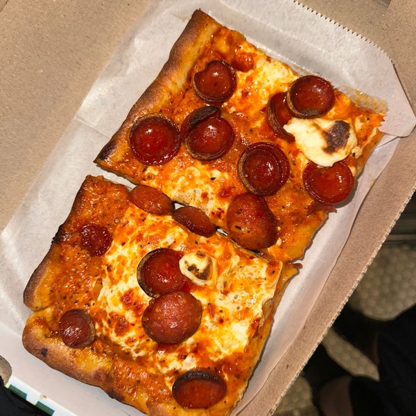 Foto tirada no(a) Prince Street Pizza por Emily S. em 4/28/2024