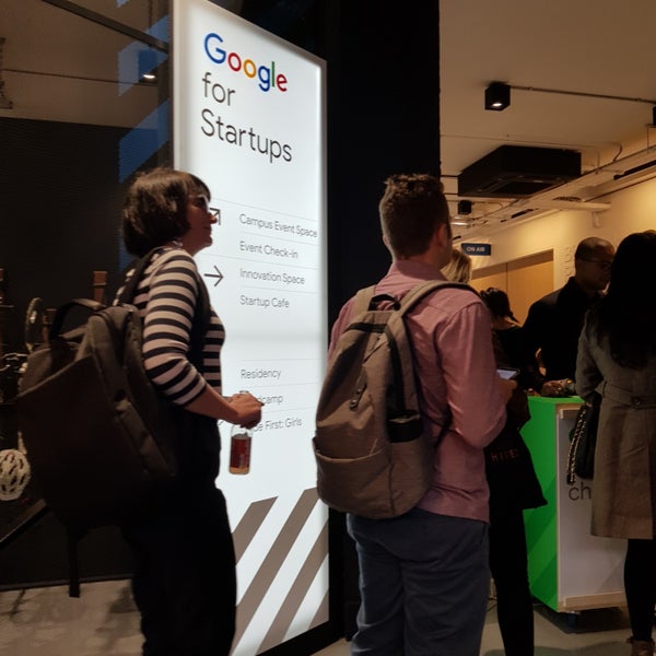Foto diambil di Google Campus London oleh Viacheslav P. pada 9/17/2019