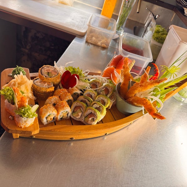 Photo prise au Sashimi Sushi Lounge par Pham M. le4/10/2024