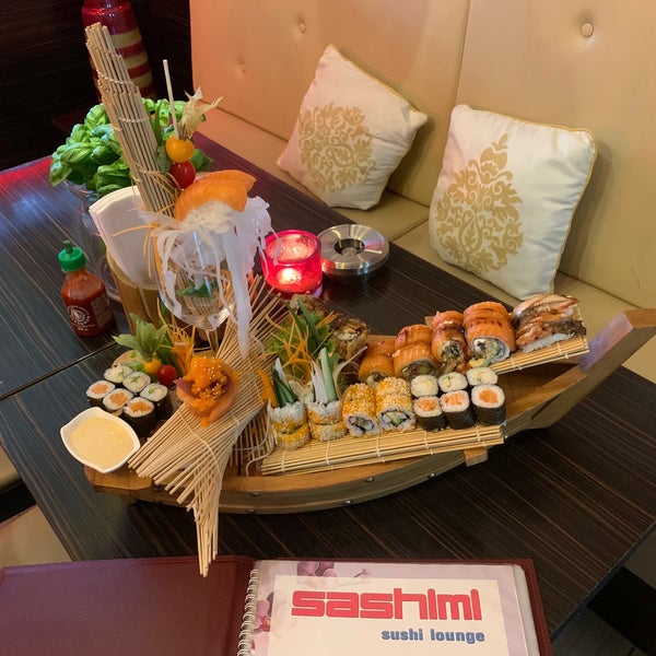 2/6/2024 tarihinde Pham M.ziyaretçi tarafından Sashimi Sushi Lounge'de çekilen fotoğraf