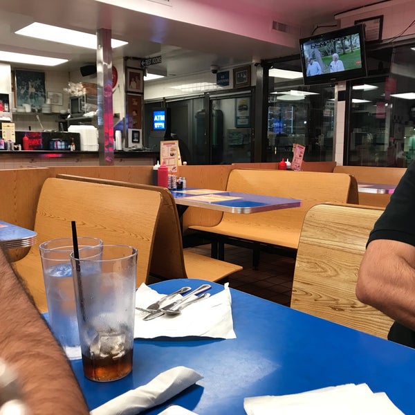 8/27/2018にYasaman M.がBob &amp; Edith&#39;s Dinerで撮った写真