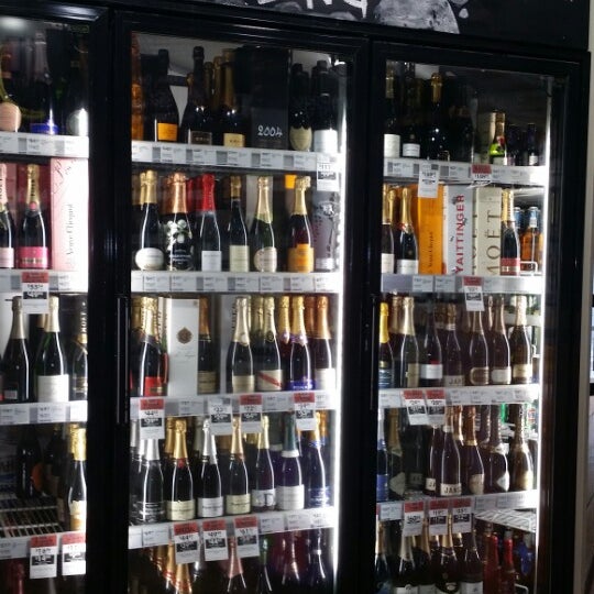 Vintage Cellars Wine Store in Double bay