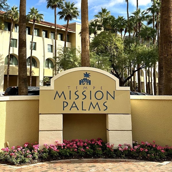Tempe Mission Palms - Destination by Hyatt at 14 minutes drive to the north of Tempe dentist Cereus Dental Care