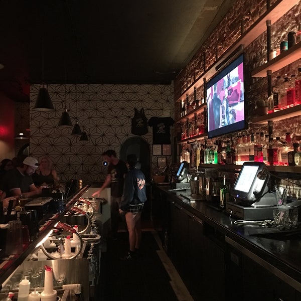 8/24/2018 tarihinde Michael S.ziyaretçi tarafından Paradise Bar &amp; Restaurant'de çekilen fotoğraf