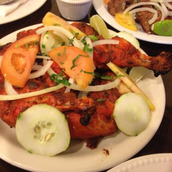 Photo prise au Rana Halal Grill and Kabab par Rana Halal Grill and Kabab le9/22/2015