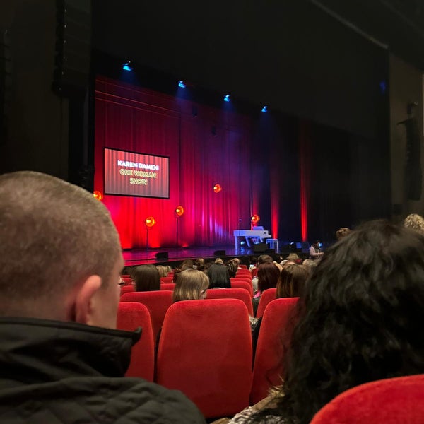 Das Foto wurde bei Kursaal Oostende von sofie m. am 3/24/2024 aufgenommen