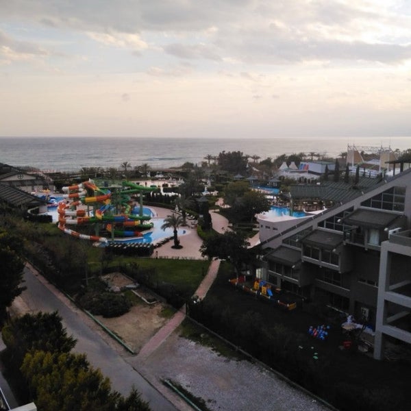 Photo taken at Sherwood Breezes Resort Hotel by Naghi_talari on 3/25/2024