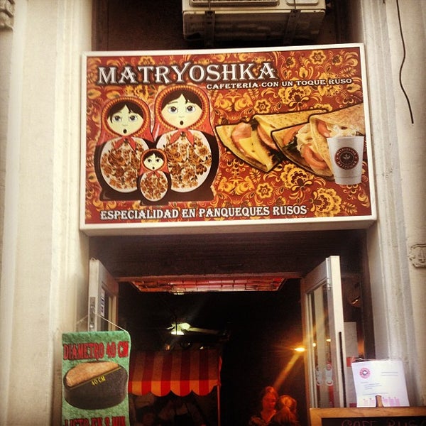 รูปภาพถ่ายที่ Café Ruso Matryoshka โดย Vlad P. เมื่อ 6/13/2013