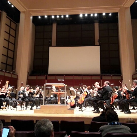 2/2/2013에 Alexander R.님이 Meymandi Concert Hall에서 찍은 사진