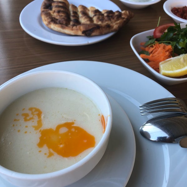 Foto tomada en Cihan Pide Kebap Restaurant  por Ilker D. el 5/8/2019