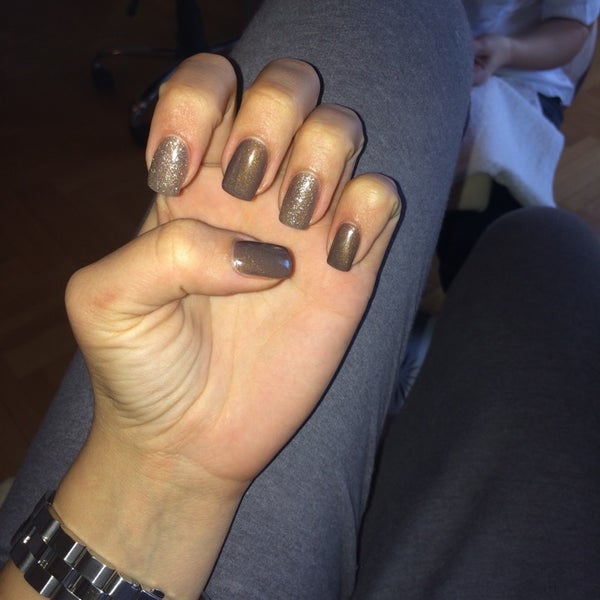 Salon za negu lica i tela Sonja Krstic Nail Salon in Novi Beograd