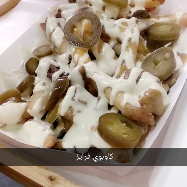 Снимок сделан в Burger On 16 пользователем Abdulrahman M. 8/16/2019