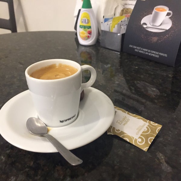 Chocolates Munik Loja de Fábrica Santana R. Caetezal, 316