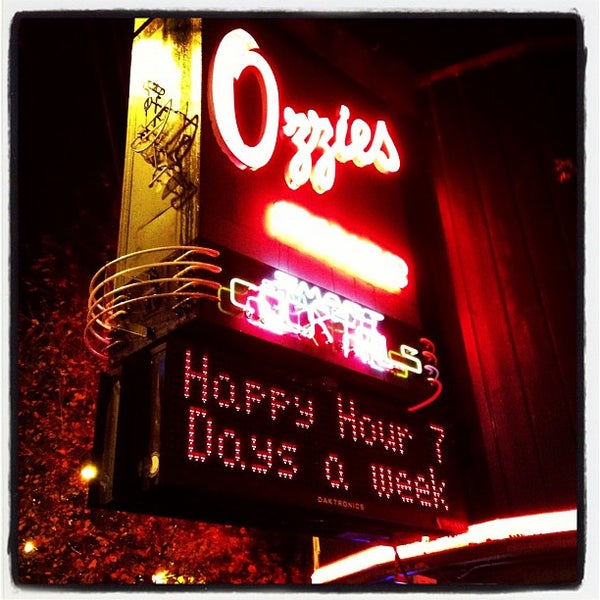 Photo taken at Ozzie&#39;s by Brad H. on 12/4/2012