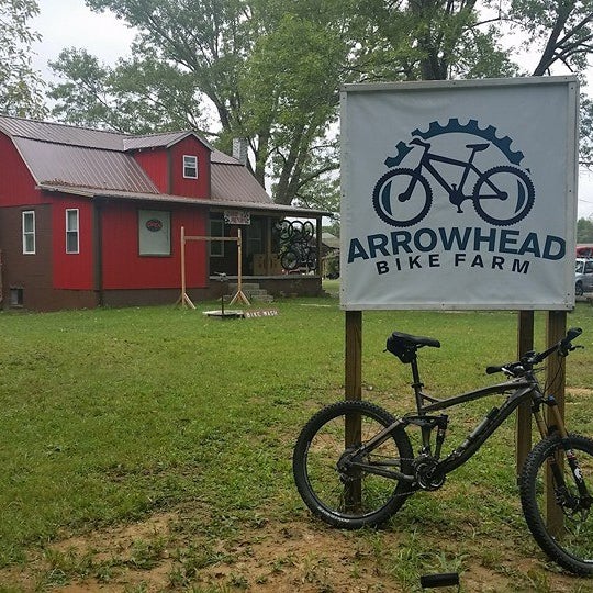 Photo taken at Arrowhead Bike Farm Biergarten &amp; Campground by Arrowhead Bike Farm Biergarten &amp; Campground on 9/25/2015