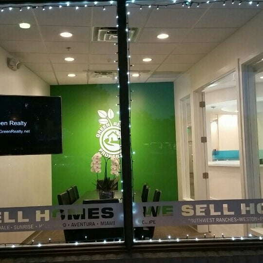 Photo taken at Patty Da Silva Broker at Green Realty Properties by Christopher G. on 1/12/2016