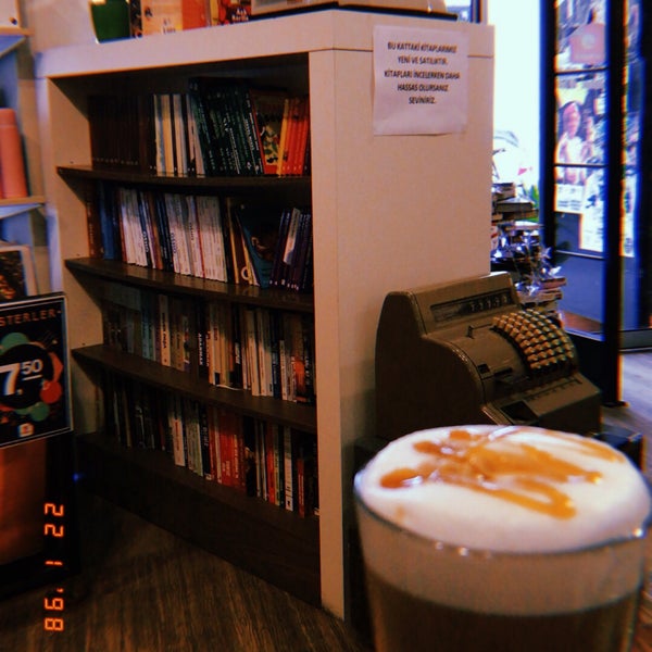 Photo taken at Octopus Book &amp; Cafe by Elif on 1/22/2019