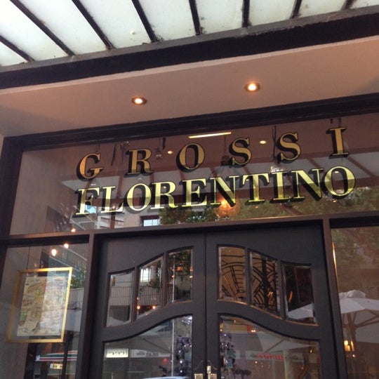 Photo taken at Grossi Florentino by Jorg T. on 12/11/2012