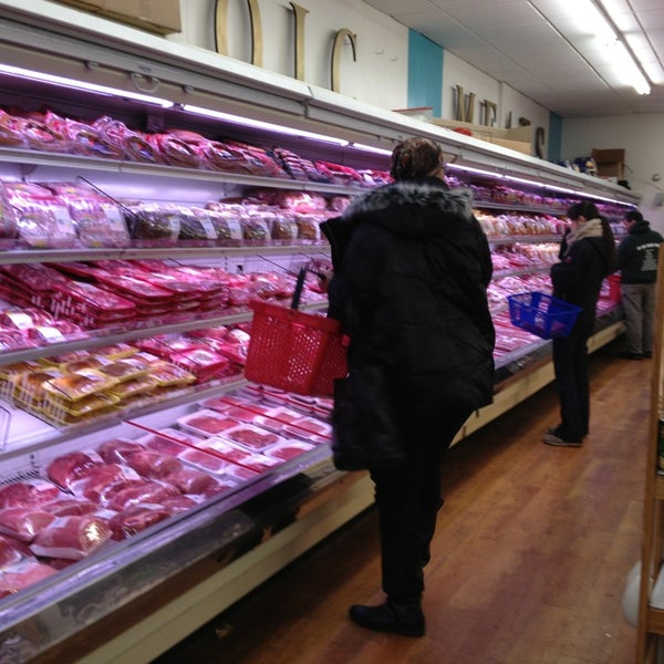 Buy your meats here... Cheapest in the area!