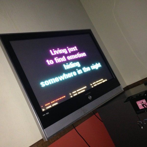 1/25/2013 tarihinde Frani L.ziyaretçi tarafından Sing Sing Karaoke'de çekilen fotoğraf