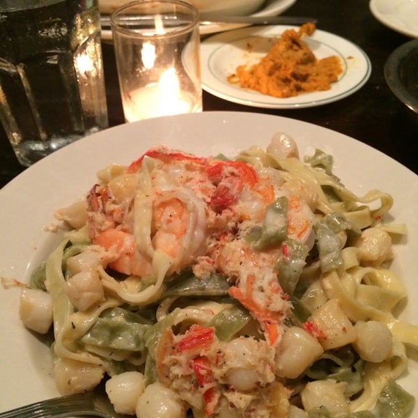 7/26/2014 tarihinde Ken W.ziyaretçi tarafından Cucina Di Pesce'de çekilen fotoğraf