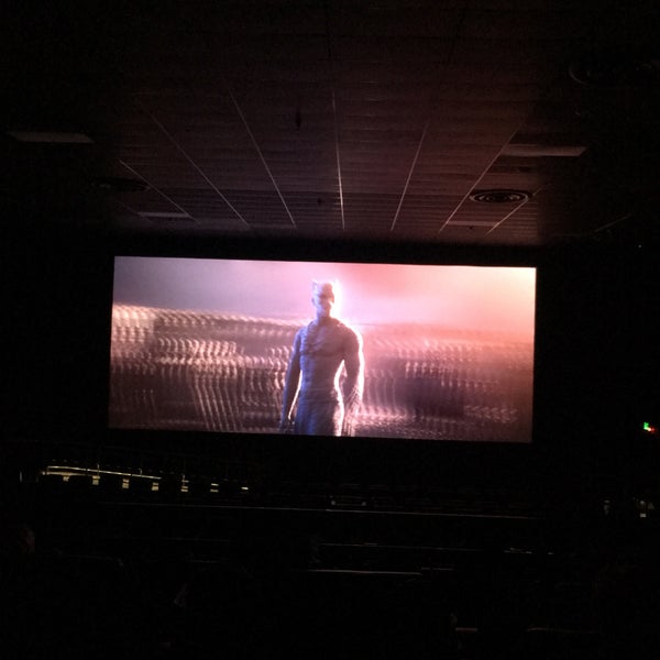 Regal Elmwood Center North Delaware'de Sinema Kompleksi'da fotoğraflar