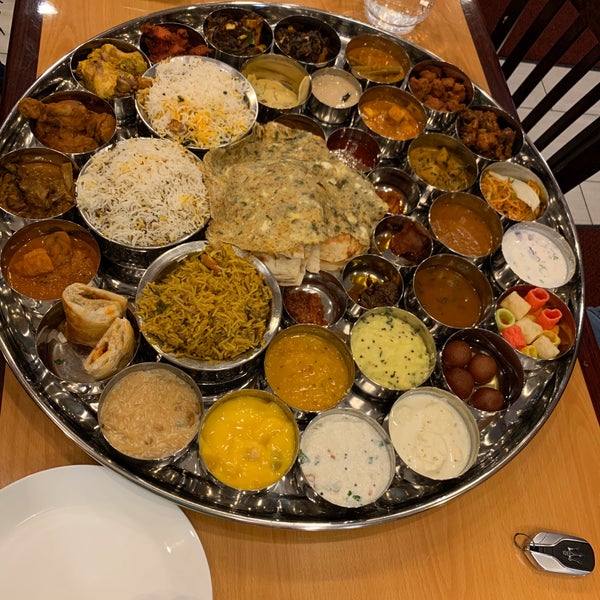 Das Foto wurde bei Godavari Indian Restaurant - Woburn von Nandkumar K. am 10/5/2019 aufgenommen