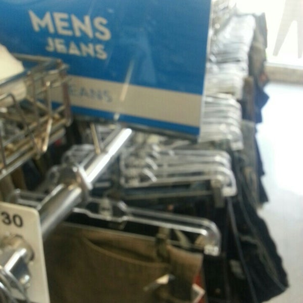 Goodwill South Lamar Zilker Austin, TX(09)