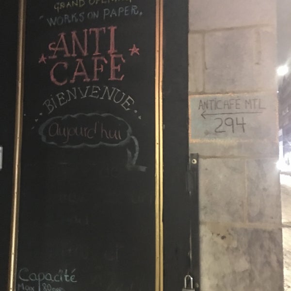 รูปภาพถ่ายที่ Anticafé Montréal โดย Alexandre E. เมื่อ 1/15/2016