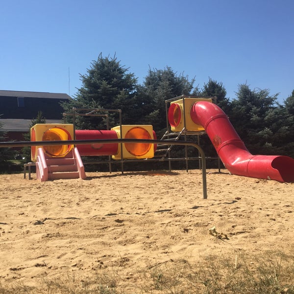 Great campground for kids! Also great for outdoor biking and trails. No actual grills At sites (except charcoal). Super close to south haven and the beach!