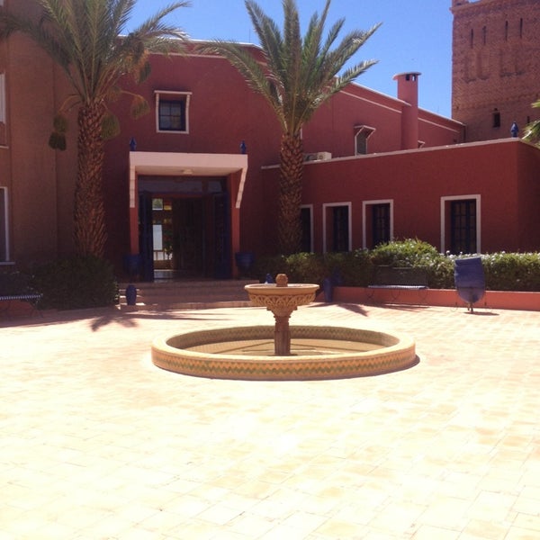 Photo prise au Kenzi Azghor Hotel Ouarzazate par Alisa B. le6/21/2014
