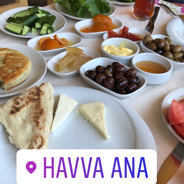 7/15/2018にMCHがHavva Ana&#39;nın Kahvaltı Bahçesiで撮った写真