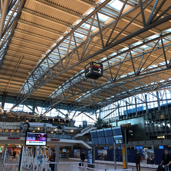 Foto tirada no(a) Hamburg Airport Helmut Schmidt (HAM) por Matthias K. em 1/30/2018