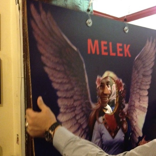 Das Foto wurde bei Melek Yayınları von Melekler K. am 10/3/2012 aufgenommen