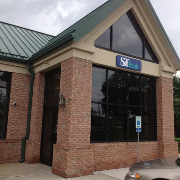 S&T Bank Bank in Greensburg